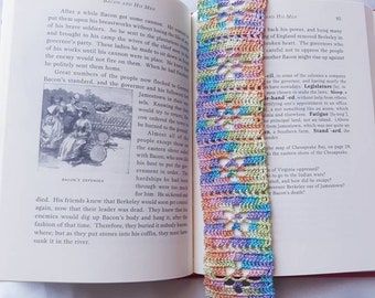 Handmade bookmark, crocheted bookmark, Mother's day gift, Birthday gift, Book lover's gift, self-gift, gift for her, mult-colored bookmark