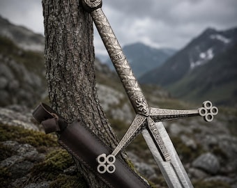 Handmade Scottish Claymore Longsword, Damascus Pattern, Medieval Display Piece, Leather Sheath