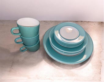 Zestaw obiadowy w stylu vintage, 13 elementów | Zielona kamionka | Wyprodukowano w Japonii | Styl mid-century modern