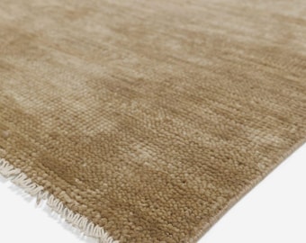 Handwoven Natural Wool Area Rug – Solid Neutral Beige Minimalist Flatweave Dhurrie for Modern Living Room & Bedroom Decor