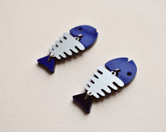 Blue and silver fish earrings, articulated earrings, nature inspired earrings, ocean life earrings, blue and silver studs, fish studs