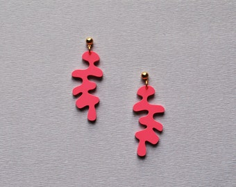Coral dangles, Matisse inspired earrings, coral and gold earrings, organic shape earrings, long algae earrings, exotic leaf earrings