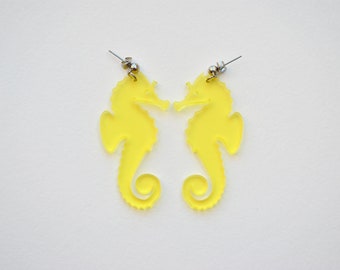 Yellow seahorse earrings, nature inspired jewlery, ocean life earrings, holiday earrings, yellow earrings, hippocampus earrings