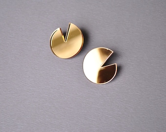 Gold mirror studs, gold circle earrings, gold studs, minimal earrings, mirror acrylic studs, shiny studs, elegant geometric jewelry
