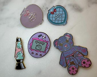 90’s Nostalgia Needlepoint Needle Minder / Accessories