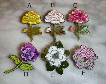 Flowers Needlepoint Needle Minder / Accessories