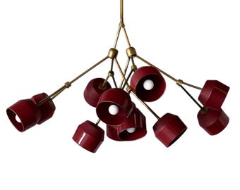 Lampadario rosso moderno / Plafoniera Stilnovo di metà secolo / Lampada a sospensione a bracci multipli in ottone