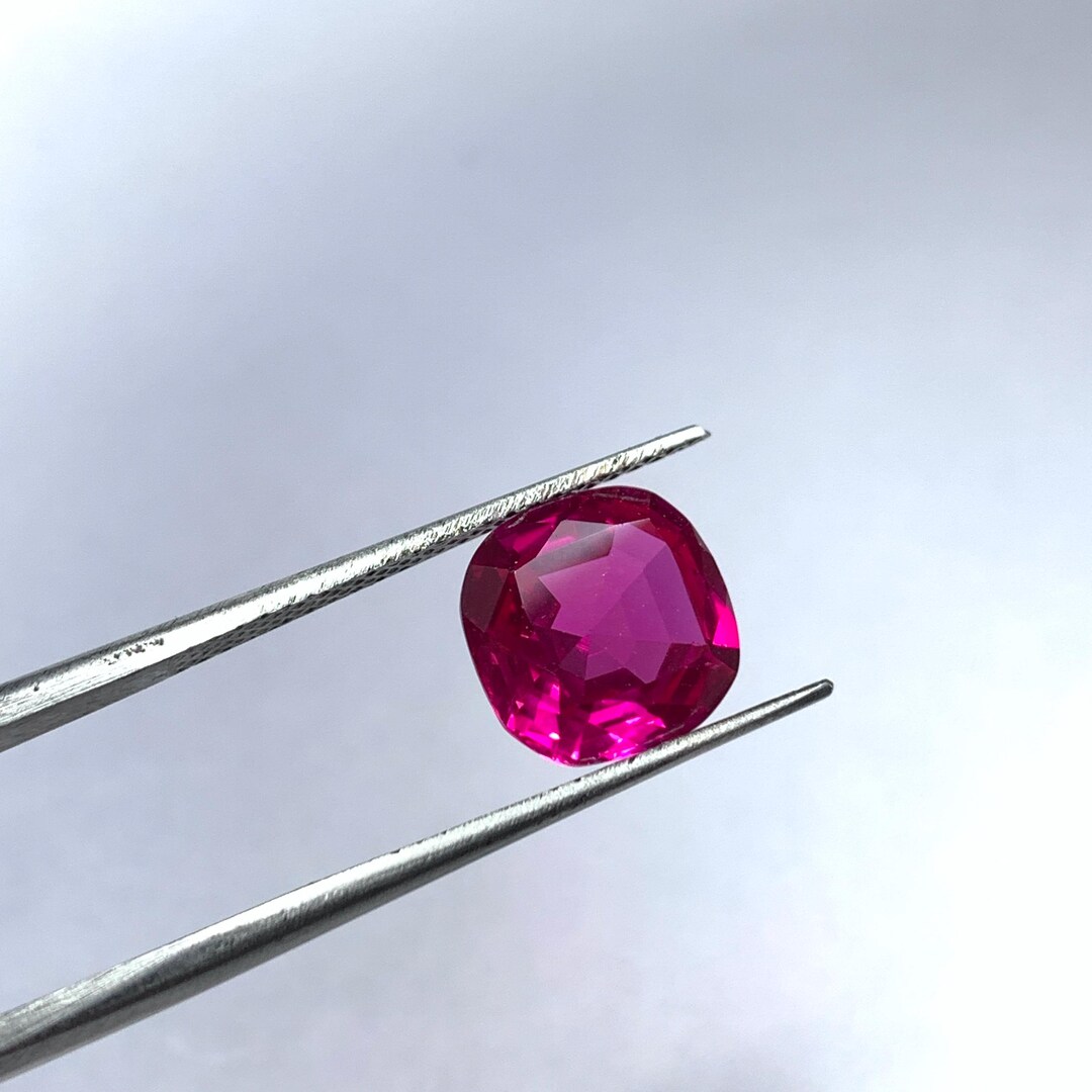 Cushion Cut Ruby Imitation 4.45 CT 9x9x5 MM, Faceted Imitation Gemstone ...
