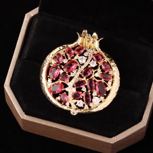 Retro pomegranate brooch, copper gold-plated brooch, fruit brooch, ruby brooch, gift for mom