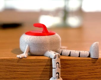 Curling Stone Buddy 3D Gedruckt Gelenk Flexi Schreibtisch Figur Dekor Geschenk für Vatertag