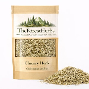 以下が含まれることがあります： TheForestHerbsと書かれた山のグラフィックがある、乾燥チコリハーブ入りのベージュの紙袋。前面には透明な窓があり、細かく刻まれた植物が見えます。袋の前には同じハーブが山のように積まれています。