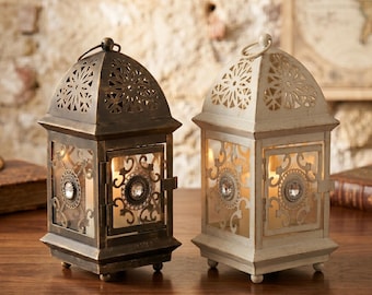 Kleine Scandinavische metalen lantaarn – decoratieve kaarsenhouder, decoratief accessoire voor tuin, huis en kantoor.