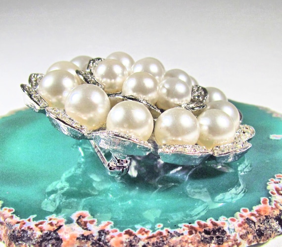 Vintage Silvertone, Faux Plastic Pearl, and Rhine… - image 6