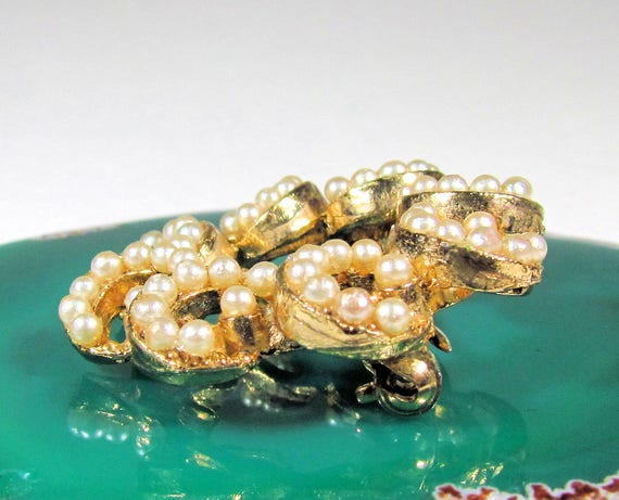 Vintage Goldtone and Faux Plastic Seed Pearl Cres… - image 3