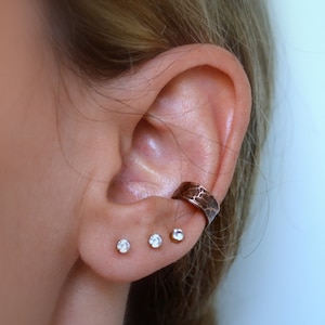 Unisex Copper Ear Cuff, Oxidized Copper Men's Ear Cuff, Rustic Hammered Ear Cuff, Cartilage Conch Hoop, No Piercing Unisex Body jewelry