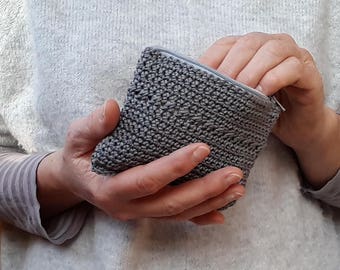 Grey crochet coin purse