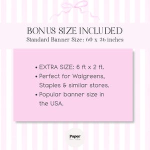 Puede incluir: Una taza de cer&aacute;mica blanca con asa negra y el texto "But First, Coffee" en negrita negra. La taza se encuentra sobre un fondo borroso, sugiriendo un ambiente acogedor.
