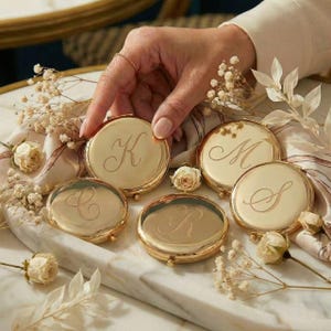 Personalized Compact Mirror with Name,Custom Engraved Gold Pocket Makeup Mirror,Bridesmaid Proposal Gifts,Wedding Party Favors