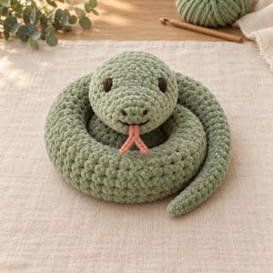 Snake Crochet Pattern PDF, 90 cm Low-Sew Amigurumi Design