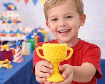 Haakpatroon kleine beker trofee pdf digitale download mini-haaktrofee decorpatroon gemakkelijke beginner