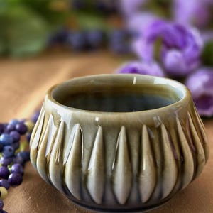 Porcelain Sugar Bowl, Handcrafted Irish Wade Raindrops Design