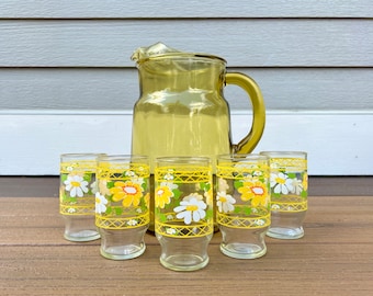 1970er Jahre Daisy Juice Getränkeset, 5 Petite Anchor Hocking Hildi Becher und gelber Glaskrug, Retro Sommer unterhaltsames Set