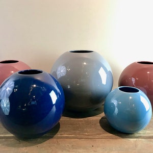 Haeger Ceramic Ball Vase 4306, Round Sphere Orb, Vintage 80s Mod Decor, Multi Colors & Sizes, Grey, Navy Blue, Light Blue, Mauve, Pink image 1