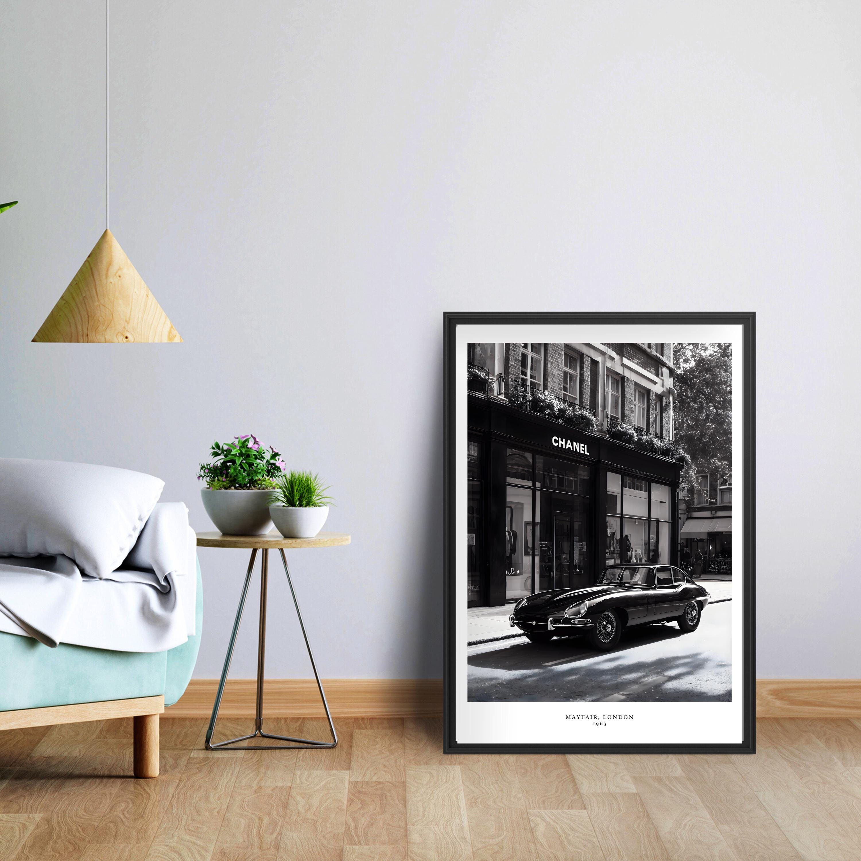 B*e様 CHANEL モノクロ アートフレーム Framed Chic Luxury Black and White Chanel Photo | Wall Art