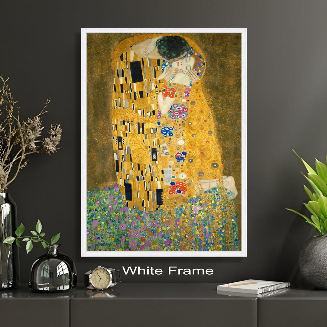 Gustav Klimt the Kiss Canvas Wall Art, Romantic Golden Embrace ...