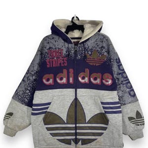 Vintage 90-tals adidas-huvtröja med stor logotyp, storlek M