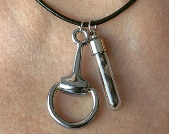Andenken Pferd Haar und Snaffle/Stirrup handgemachte Halskette