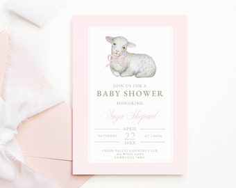 Könnte beinhalten: Rosafarbene Baby Shower Einladung mit einer Aquarell-Illustration eines weißen Lammes mit einem rosa Band. Der Einladungstext lautet: "Join us for a Baby Shower Honoring  [Name]  April 22 at 1:00pm Green Valley Country Club 124 White Lane  Carmelville, TN 37032"