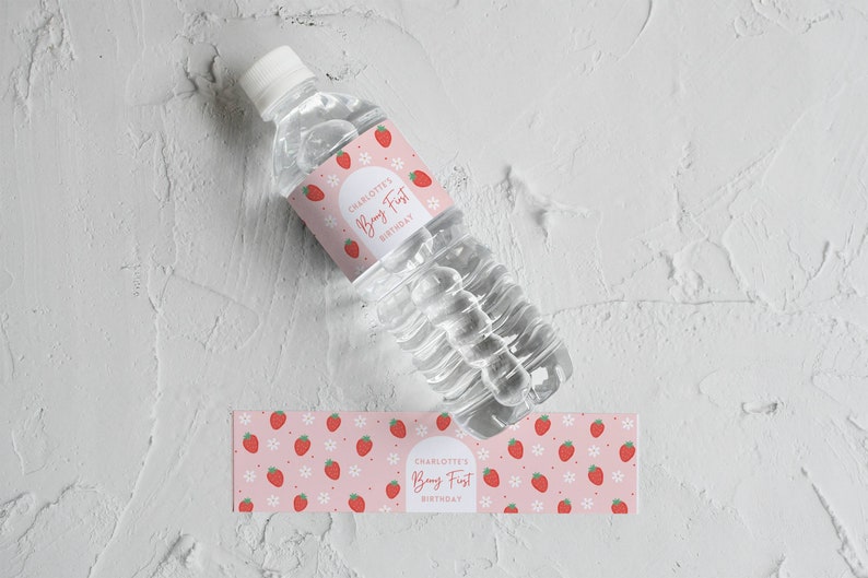 Etichetta per bottiglia d'acqua per il primo compleanno a tema fragole, bomboniera a tema fragole, decorazioni personalizzate per feste, modello modificabile, wrap per bevande, Berry Sweet One immagine 4