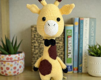Crochet Giraffe Toy – Handmade Amigurumi Giraffe, Baby Shower Gift, Soft Plush Nursery Decor.