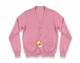 Suéter tipo cárdigan rosa con cuello en V y bolsillos (talla mediana)