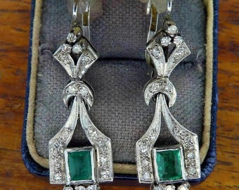 Art Deco Smaragd Tropfen-Ohrringe in 585 Weißgold, Vintage inspirierte Ohrringe, grüner Edelstein im Smaragdschliff, antik