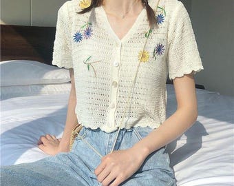 Modèle de cardigan au crochet Bloom Breeze PDF | Haut d'été boutonné à fleurs | Chemise au crochet pour femmes