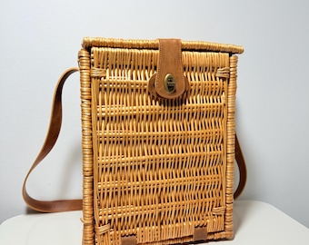 Cesta de picnic de ratán tejido, bolsa de transporte de vino vintage con correa para el hombro, accesorio de comedor de exterior estilo bohemio, cesta de vino para picnic