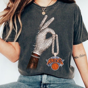 Comfort Colors® Vintage New York Basketball T-Shirt, Knicks Bling Hand Sign Graphic Tee, Retro Sports Apparel NYC Hoops, Game Day Tee