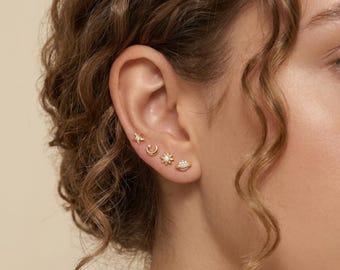 18K Gold Filled Celestial Earring Set, Planet Saturn Moon Sun Star Studs, Galaxy Ear Stack, Tiny Space Jewelry, Meerdere piercingsset, Cadeau