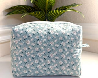 Sky Daisy Quilted Makeup Bag