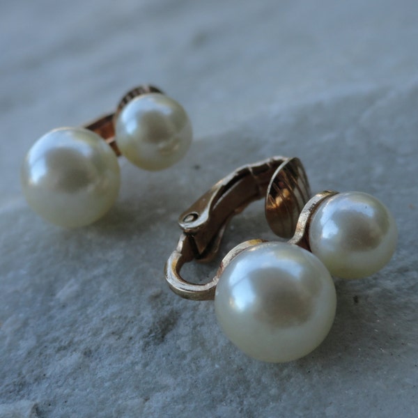 Vintage Double Pearl Clip on Earrings