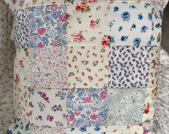 Shabby Chic kussen met patchwork stof Liberty