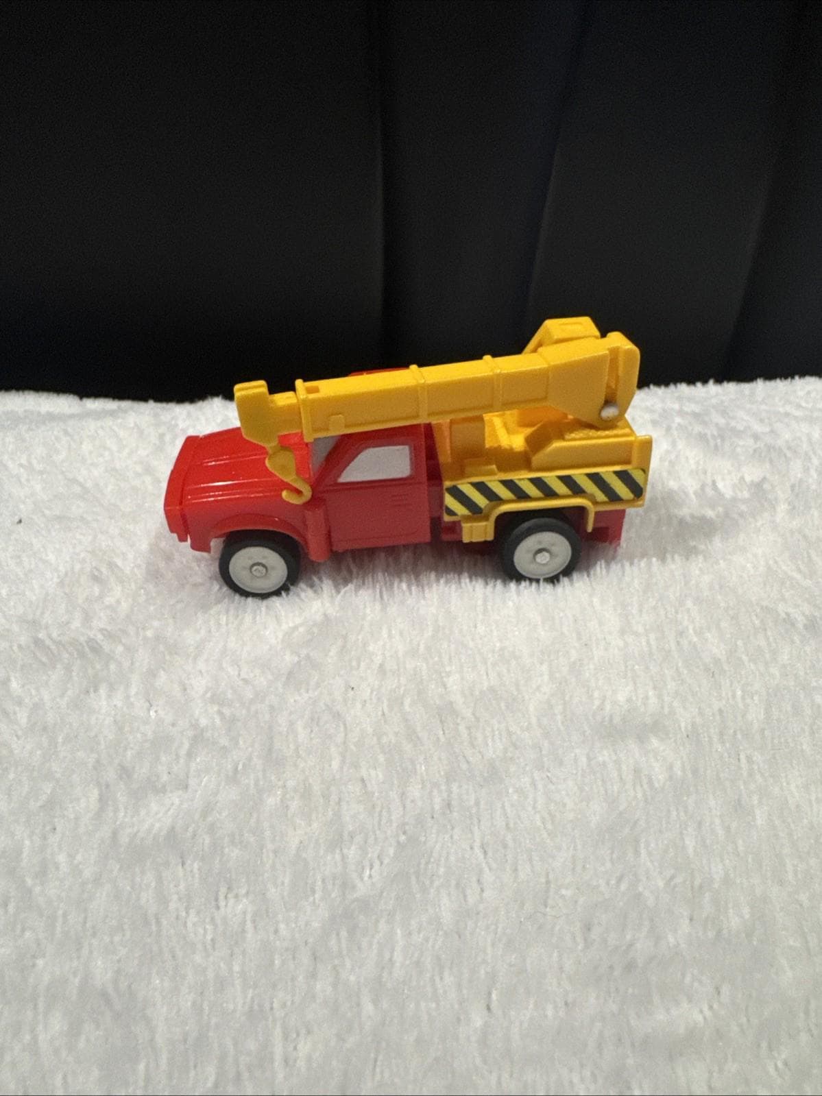 1986 Liftor Wrecker Robot Transformer Racer Magic Robo Transformer GoBot