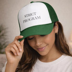 Casquette trucker programme strict | Casquette à logo minimaliste