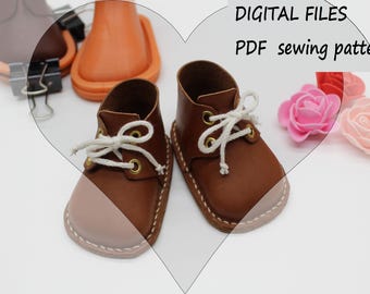 Meine Wiesenpuppe LL Schuh Puppen Schnittmuster 8.2 cm, PDF Schnittmuster und Anleitungen wie man die Leder Stiefel macht.