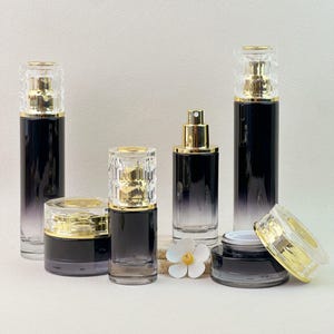 Frascos cosméticos de luxo com degradê preto, frasco com bomba dosadora recarregável, frasco spray de névoa fina, pote para creme, embalagem vazia para produtos de cuidados com a pele.