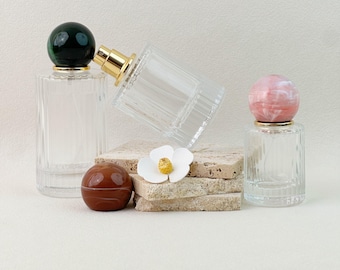 30 ml / 50 ml / 100 ml nachfüllbare Glasparfüm-Sprühflasche, leere Duftflasche mit dekorativem Kugelverschluss, klare gerippte Kosmetikflasche