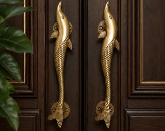 Messing Delfin Türgriff, nautische Küsten Türbeschläge, Schrankgriff Marine Thema, Housewarming Geschenk, massivem Messing Dekor