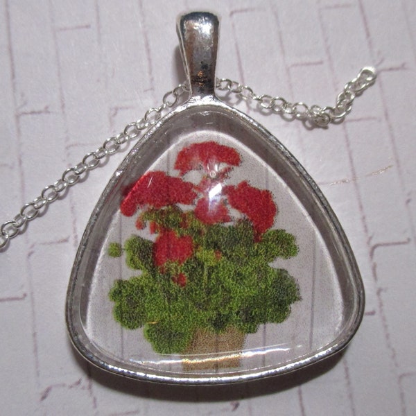 Geranium with White Brick Glass Silver Pendant